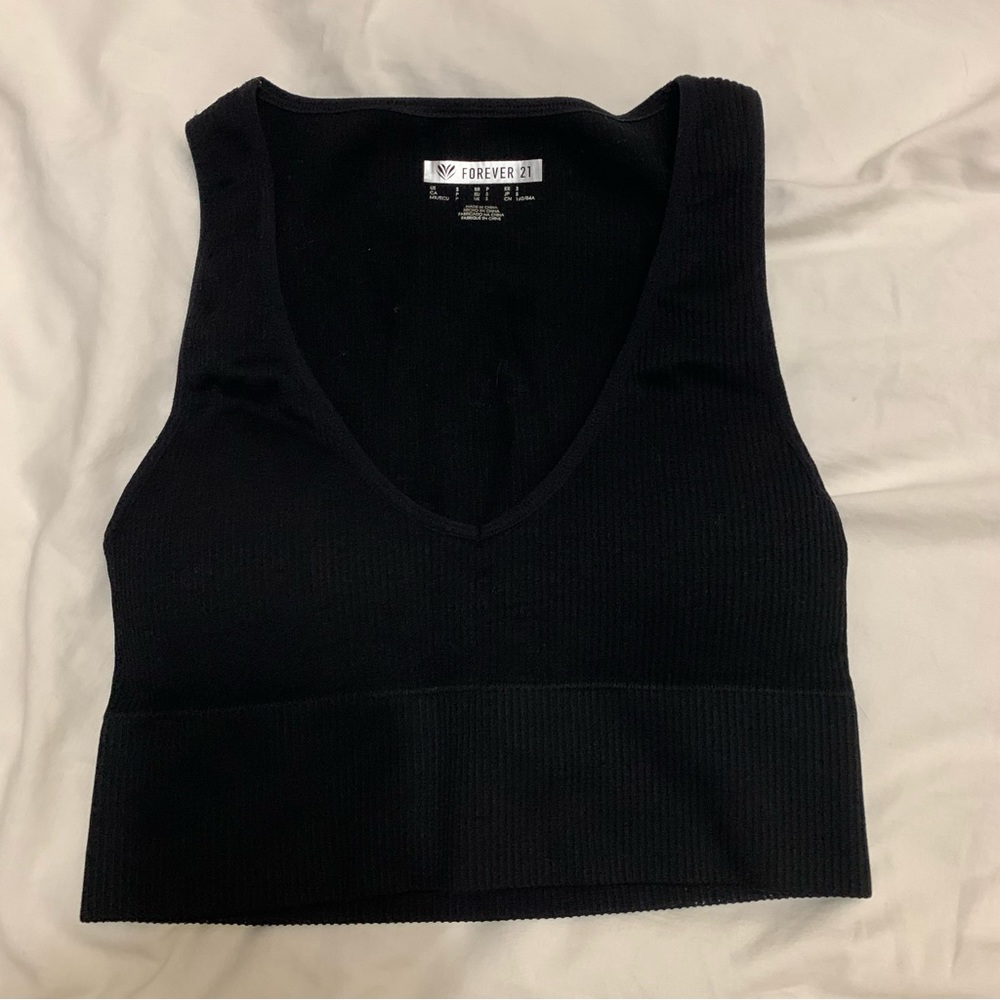 black ribbed crop